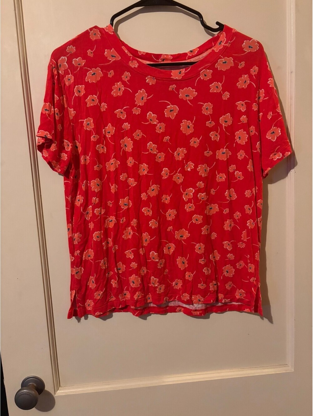 Joyspun Red Floral Short Sleeve T-Shirt Medium